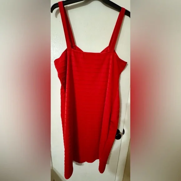 Red Ashley Stewart bodycon dress - Picture 2 of 3